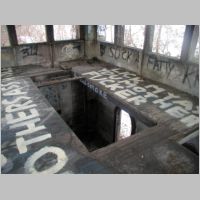 GREENDELL-operator-floor-lever-frame-hole-wb-angle.jpg