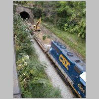 CSX_6354+slot-train-Charles-Cut.jpg