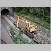 CSX_BTSub-Charles-Cut-slot-train-excavator.jpg