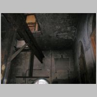 GRAVEL_PLACE-inside-basement-eb+frame-support.jpg