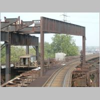 TRRA_McArthur-Br-30sig+relay-hut+old-road-deck-wb.jpg