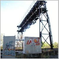 HALETHORPE-eb-gantry-side+cabinets.jpg