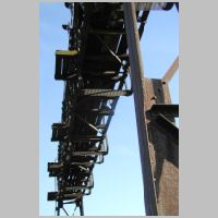 HALETHORPE-wb-gantry-under-front.jpg