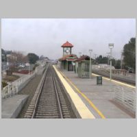 Caltrain_Belmont-Sta-plat-nb-close.jpg