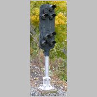 CP-ROCKVILLE-4W-ped-slight-angle-fall.jpg
