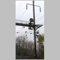 LEAMAN-wb-gantry-north-side-4L-Clear-tall-slight-angle.jpg