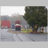MnH_Middletown-Brown-St-street-running-eb+yard+1016-far.jpg