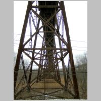 NYC_Alfred-Smith-Bridge-east-viaduct-under-wb-winter.jpg
