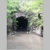 RDG_Lofty-Tunnel-nb-portal+approach-cut+pond.jpg