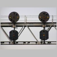 LIRR_Main-Line-sig-31-tk2-SnP+tk4-SnP-zoom.jpg
