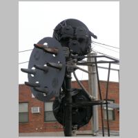 LIRR_WOOD-W1E+new-mast-upper-head-angle.jpg
