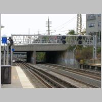 LIRR_WOOD-new-eb-gantry+W2E-PL-mast-Clear.jpg