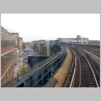 NYCS_Flushing-Line-Queens-Blvd-west-curve-eb.jpg