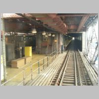 NYCS_N-R68A-5122+Queensboro-Plaza-Sta-nb.jpg