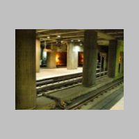 PAT_Steel-Plaza-low-island-platforn.jpg