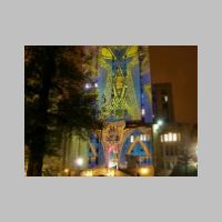 Pittsburgh_Pitt-Cath-of-L-night-projected-base+tree.jpg