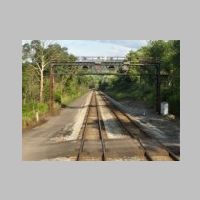 CSX_Cum-Sub_132-GREAT-CACAPON-eb-CPL-gantry.jpg