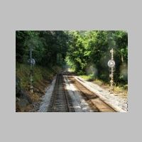 CSX_Met-Sub_EAST-BRUNSWICK-wb-masts-rear-soft.jpg