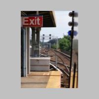 LIRR_PORT-int-far+platform+M7.jpg