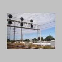 LIRR_PORT-wb-new-gantry-right-side.jpg