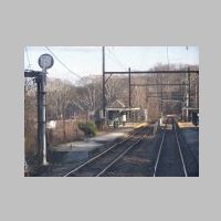 SEPTA_CHE-signal-257-rear+Wister-Sta.jpg