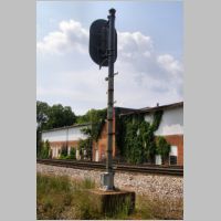 CSX_Abville-Sub-NE-FOWLER_JCT-eb-main-mast-rear-angle.jpg
