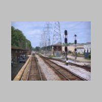 CSX_GREENDALE-nb-masts+sta-plat.jpg