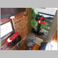 SS44-BERK-old-semaphore-dwarf-display.jpg