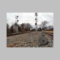 CSX_BTSub-CURTIS-BAY-JCT-wb-tk4-dwarf+tk3-4-new-masts-rear.jpg
