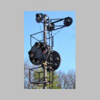 CSX_Philly-Sub-87-eb-tk2-mast-upper-angle.jpg