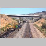 BNSF_Gallup-Sub-093.9-I40-overpass+MoW-wb.jpg