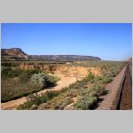BNSF_Gallup-Sub-174.5-dry-riverbed+rock-cliffs-far-wb.jpg
