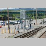 CSX_Met-Sub_N-WB-yard-lead-wb+railfans.jpg