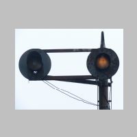 CSX_Philly-Sub-45-EDER-eb-mast-orbitals-12-oclock-lit.jpg