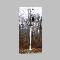 CSX_Philly-Sub-45-EDER-wb-mast-side-foggy.jpg