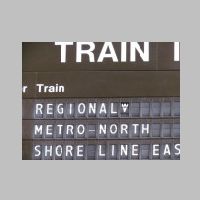 MNRR_New-Haven-Sta-Solari-board-broken-flap-wide.jpg