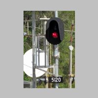 CSX_Abville-Sub-5120-eb-mast-lower-head+number-lit-zoom.jpg