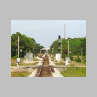 CSX_South-End-Sub_S-CONTENTNEA-nb-darth-mast+SR1646-xing.jpg