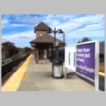 LIRR_Valley-Stream-Sta-platform-wb.jpg