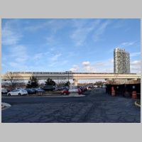 WMATA_2-6k-train-Spring-Hill.jpg