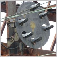 Amt_DAVIS-2S-upper-head-angle-cloudy.jpg