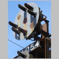 Amt_NEC-S-Signal-1054-tk1-sig-upper-head-op-angle.jpg