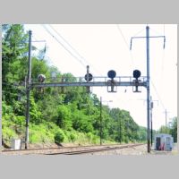 PRR_Main-Line-Signal-414-eb-gantry-tk1-Clear-bright.jpg