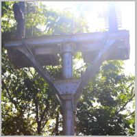 NS_WARREN-sb-bracket-fork-backlit.jpg