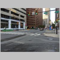 SEPTA_19th-St-Sta-east-entrances-eb-angle.jpg