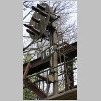 PRR_Main-Line-Signal-162-eb-tk3-sig-angle.jpg