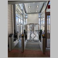 PATCO_Haddonfield-Sta-elevator-faregates-outside.jpg