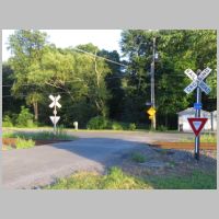 RBMN_Main-Line-MP-81-Milano-Rd-xing-ewd.jpg