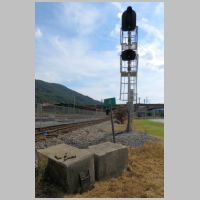 NS_JK-sb-mast+sign+IRJs.jpg