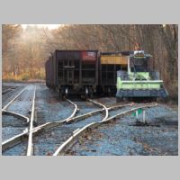 RBMN_Main-Line-MP-68.6-ne-Mohrsville-Sdg-west-tks+8350+200309.jpg